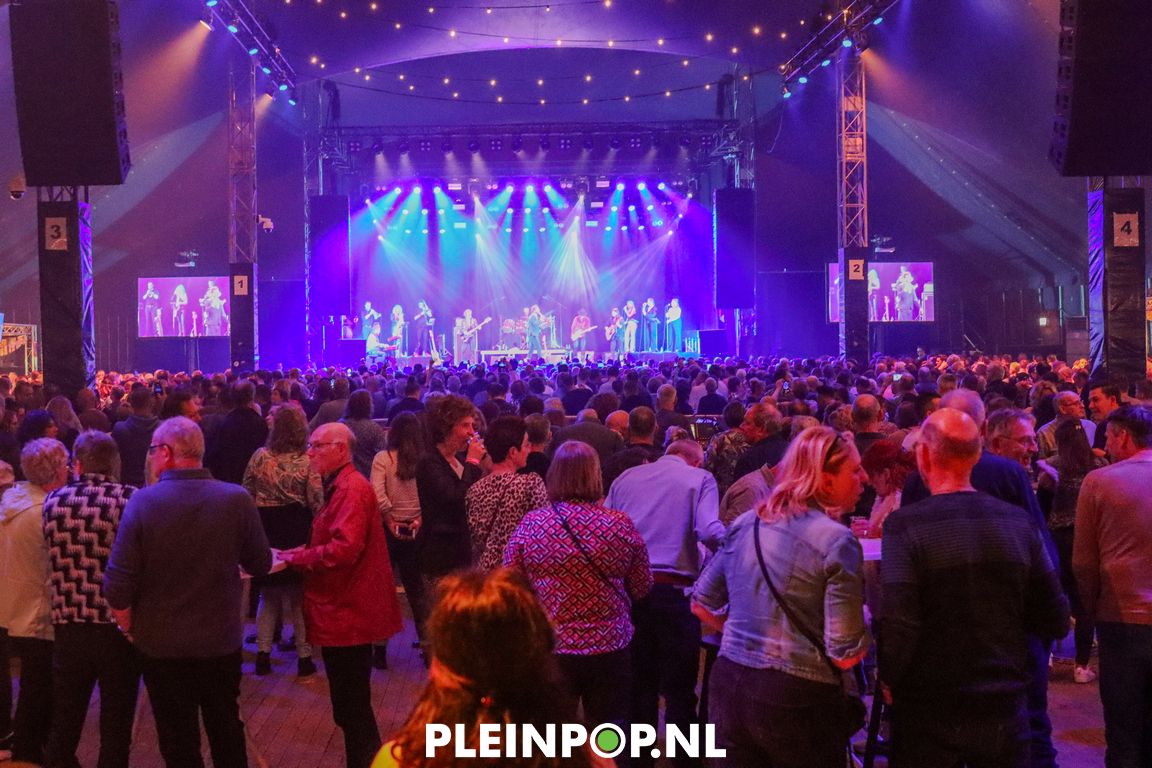 BOUKE & THE ELVIS MATTERS BAND    (20)